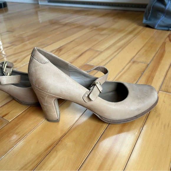 Ecco tan leather mary jane pump, size 39 - Picture 11 of 12